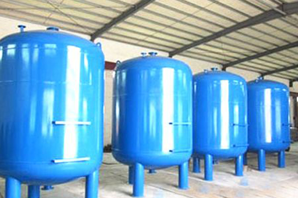 多介質(zhì)過濾器的內(nèi)部防腐有什么好的措施？